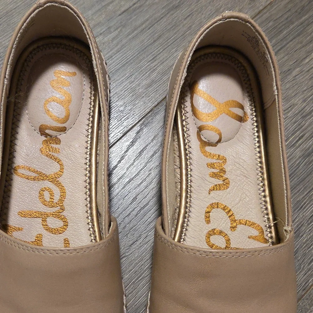 Leather Espadrille Flats in Beige with Black Cap Toe